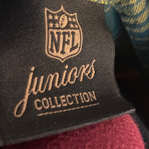 Green Bay Packers NFL Juniors Collection Green and Gold flannel shirt - Picture 2 of 5